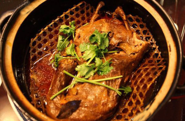 临近江西九江市 赣菜美食让人欲罢不能停