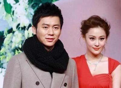 张馨予否认与李晨复合传闻：又躺枪玩点别的吧