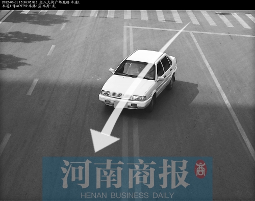 郑州交巡警制作《非现场交通违法实例照片解析图册》