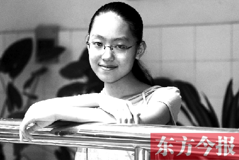 祁莹就读于郑州外国语中学，她的梦想是当一名外交官 邱琦/图