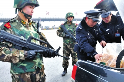 河南省公安厅启动一级防控模式 80%的警力投放街面