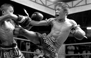 对贫苦的泰国儿童来说，打泰拳是改变命运的理想出路