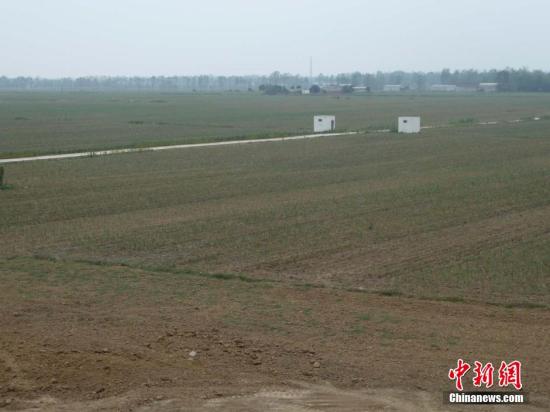 地处伏牛山东麓的河南省鲁山县，遭遇夏季大旱。