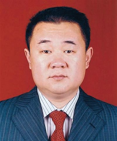 庆安县委常委、副县长董国生