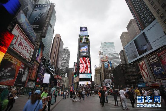 纽约时报广场大屏幕展示中美文化交流宣传片