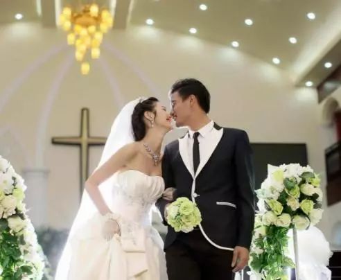 夫妻生活不正常丈夫不离婚 妻子靠聊天记录赢官司