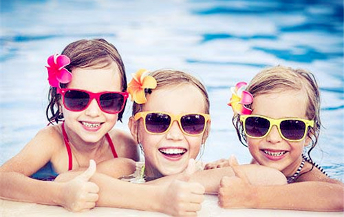 专家提醒：天热游泳致儿童耳朵炎症高发