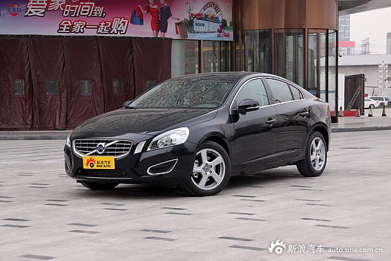 论剑2.0T 新宝马3系比2013款沃尔沃S60
