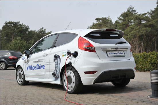 福特正开发eWheelDrive轮毂电机驱动技术
