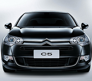 2013款雪铁龙C5正式上市 17.69万起售