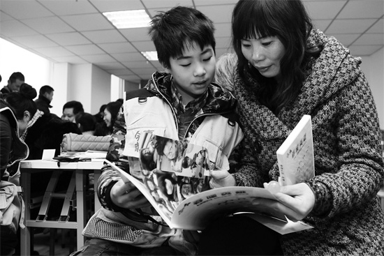 昨日的分享交流会上，孩子们的成长经历都被印成了小册子