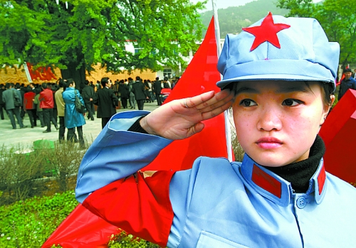2008年，罗山何家冲红二十五军长征始发地纪念园正式对外开放。