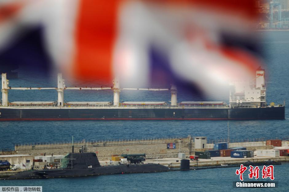 英国一核潜艇与商船相撞 核潜艇完败