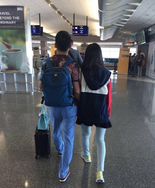刘强东与奶茶妹妹美国度假