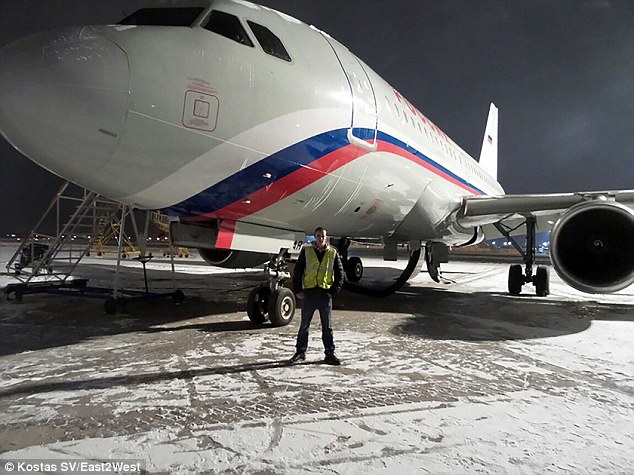 俄罗斯青年夜潜机场 进出跑道无人发现