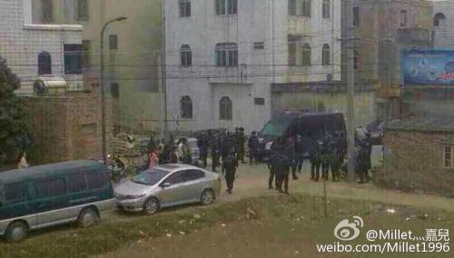 广东组织逾千警力清剿涉赌涉毒村