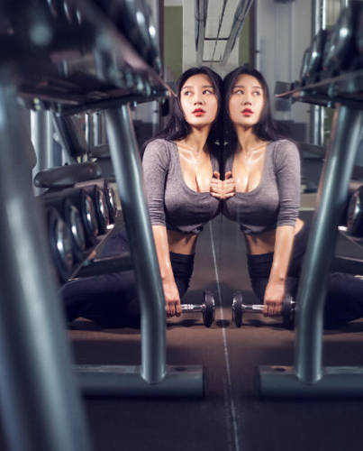 中国乳神曝光健身照