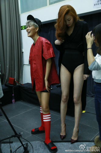 芜湖妹子腿长1.15米破世界纪录