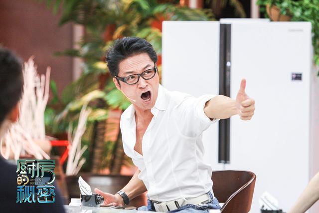 马景涛醉后几度失控强吻宁静