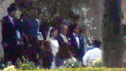 裴勇俊与朴秀珍昨晚举行婚礼