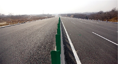 郑上快速路工程建设已进入收尾阶段。