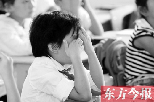 郑州近七成三年级学生“缺觉” 学生学业负担仍不轻