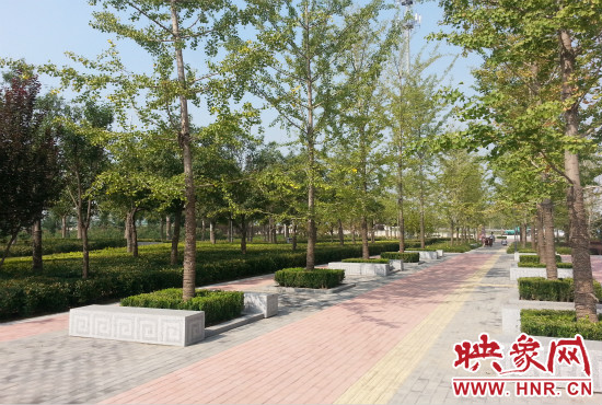 绿色生态廊道建设为市民提供了更多的休闲娱乐的场所。