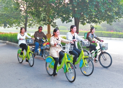 许昌不少市民出行选择使用公共自行车