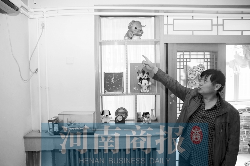 某小区一户人家的暖气管道刚刚改造好