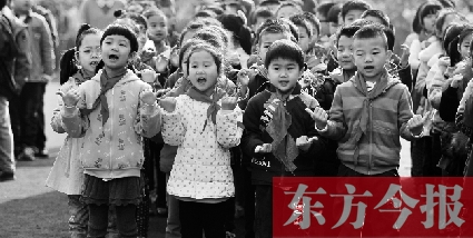 郑州市区小学超66人的班有1739