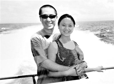 张艺谋与现任妻子陈婷。资料图片