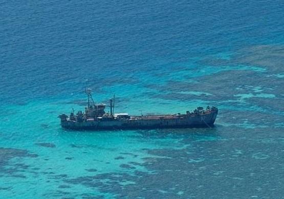 资料图：菲律宾在仁爱礁“坐滩”的登陆舰