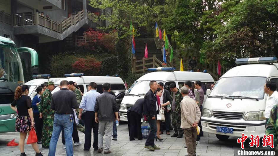 井冈山索道发生轿箱坠落 1人被甩出箱外遇难