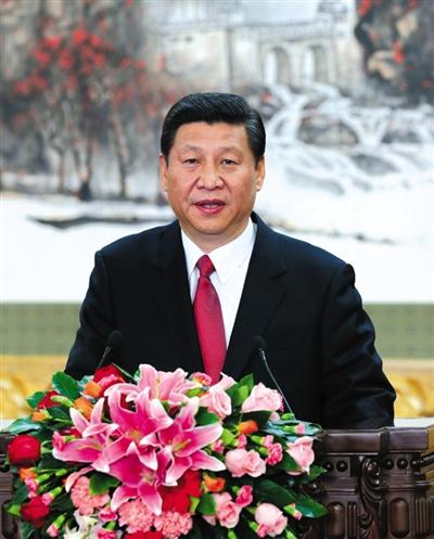 2012年11月15日，习近平在十八届中央政治局常委同记者见面会上