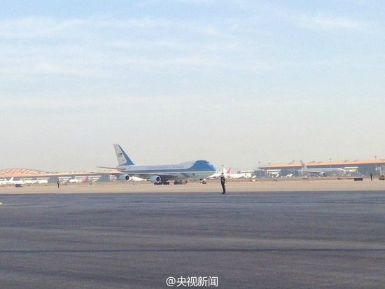 奥巴马抵达北京参加APEC会议 将会见习近平