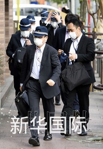 日本警方12日的抓捕行动