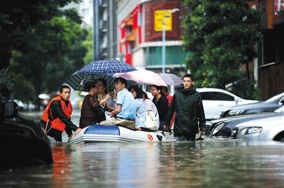 长江委防办：不存在牺牲小城市保大城市