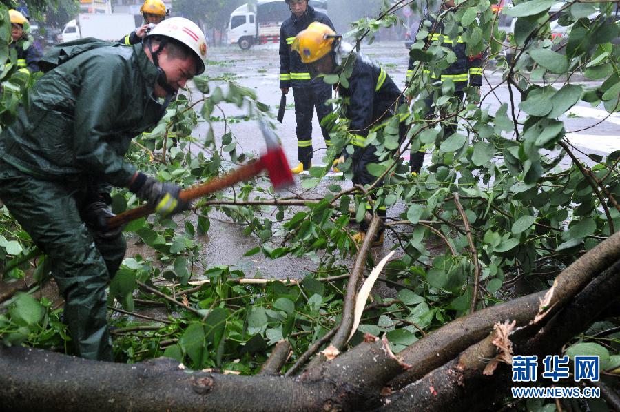 超强台风“威马逊”登陆海南 最大风力17级