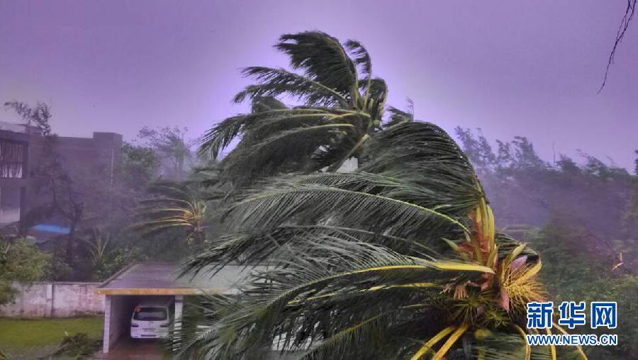 超强台风“威马逊”登陆海南 最大风力17级