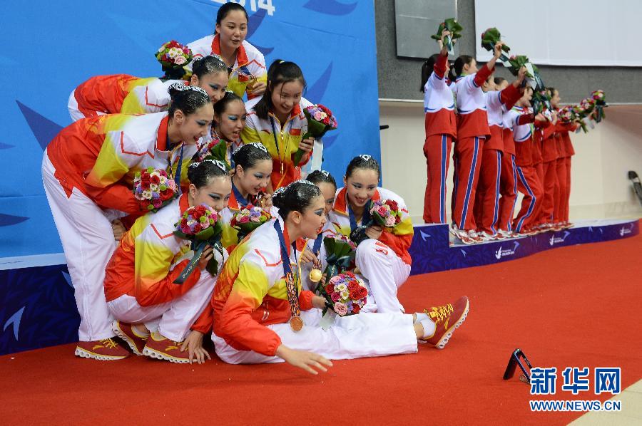 中国花游队夺魁 中国花游队夺魁