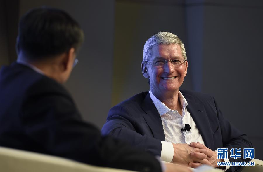 苹果CEO库克“出柜” 自称身为同性恋感到自豪