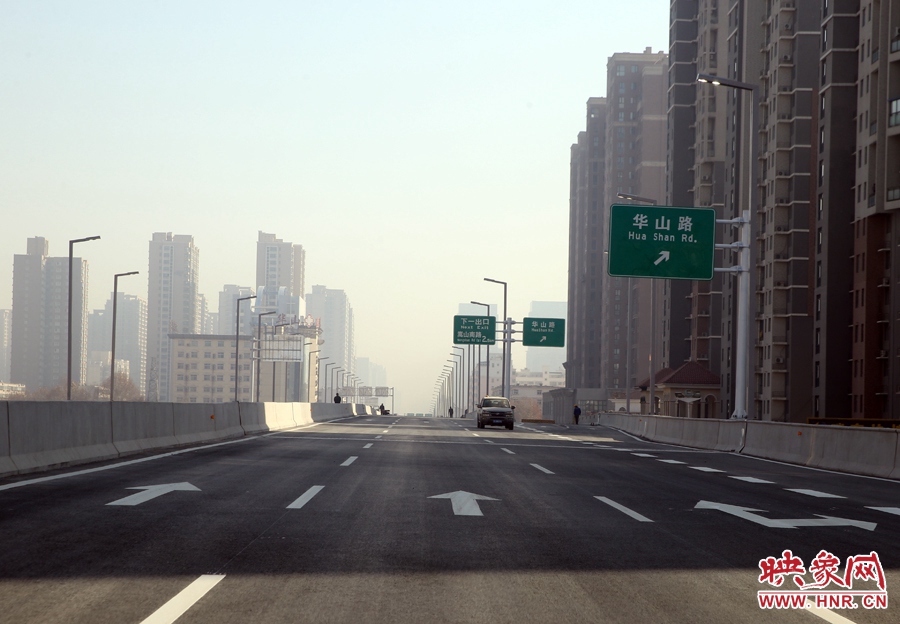 嵩山南路方向，华山路出口。