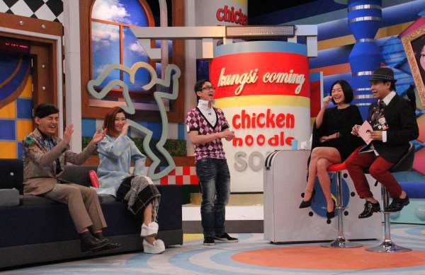 忆当年不时开心大笑