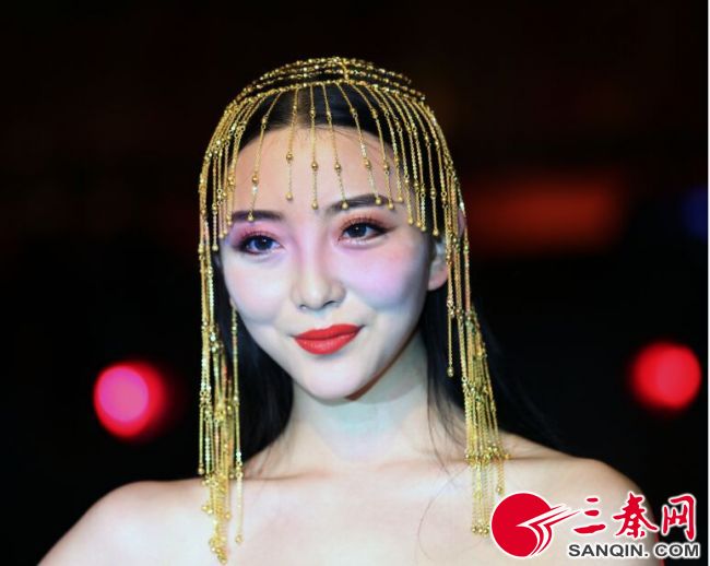 重黄金衬衣亮相西安价值上百万