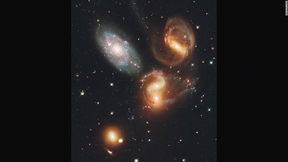 迄今为止，哈勃望远镜已经进行了超过一百万次观测