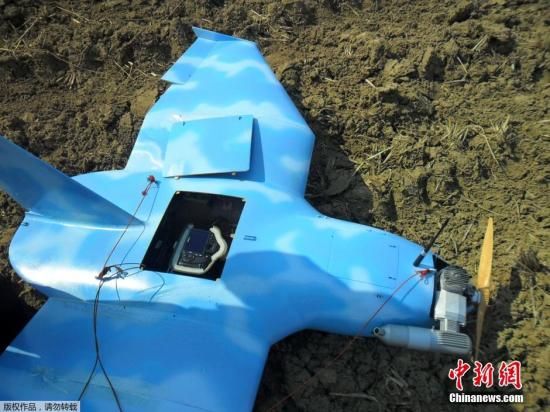 图为3月31日，一架无人机在韩国西部海域的白翎岛坠毁。