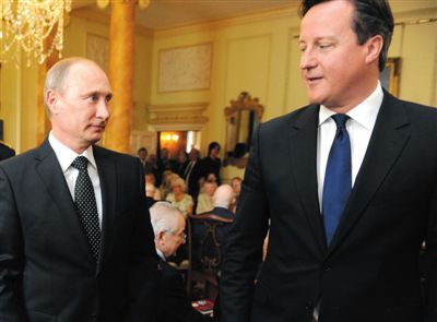 去年6月16日，英国伦敦，英国首相卡梅伦和俄罗斯总统普京举行会晤，双方会晤的焦点话题是叙利亚问题。