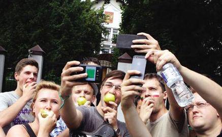 波兰发起全民吃苹果运动 抗议俄罗斯制裁(图)
