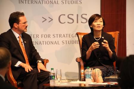 安倍昭惠呼吁日美合作推广安倍女性政策(图) 安倍昭惠呼吁日美合作推广安倍女性政策(图)