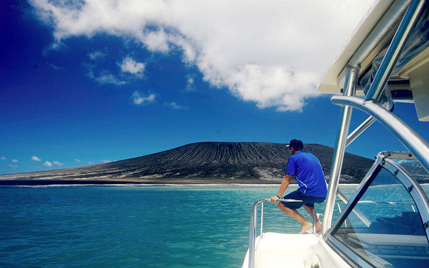 太平洋海底火山喷发催生新岛屿